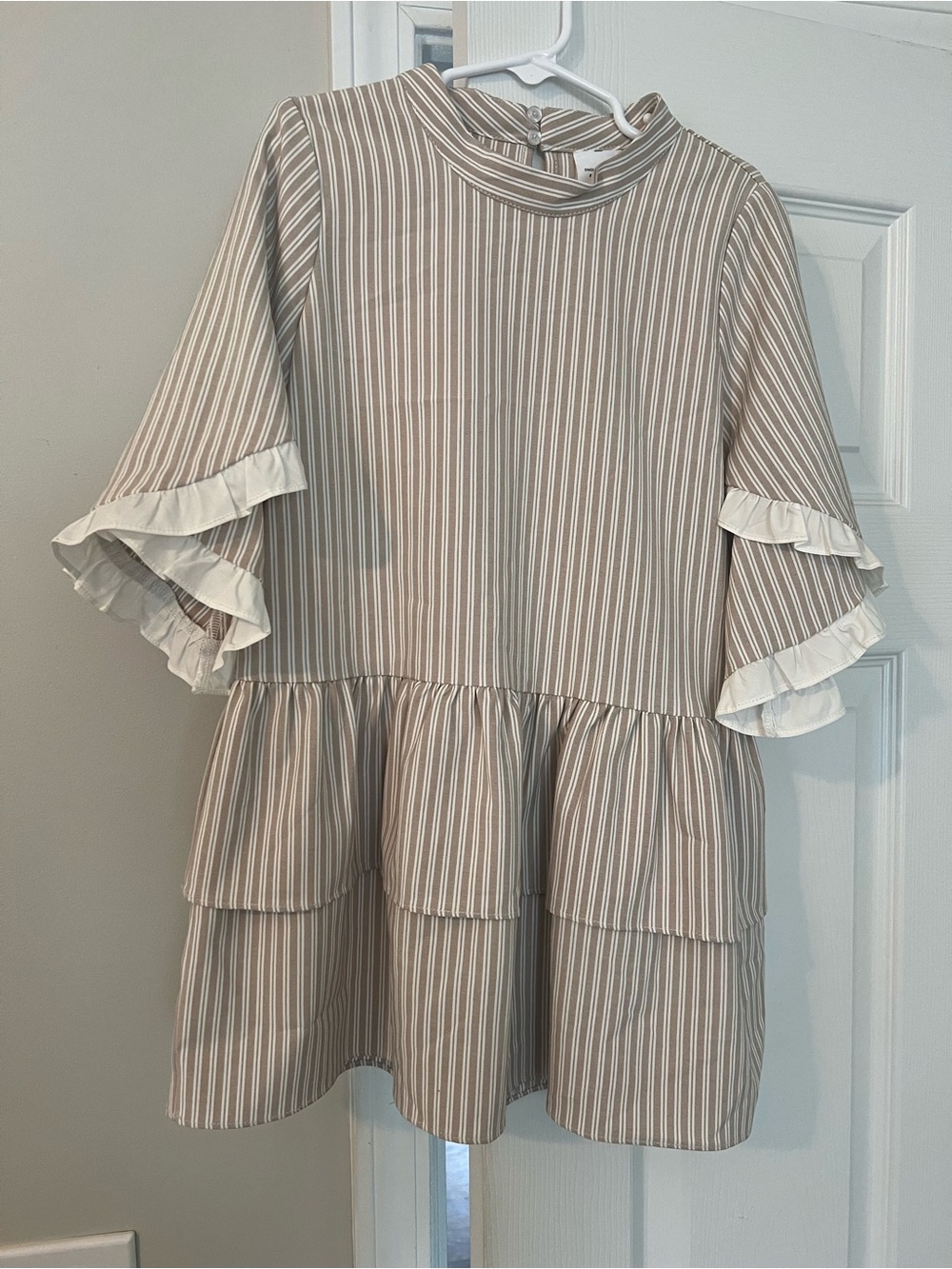 NWOT English Factory Kids Tiered Stripe Dress with Ruffle Sleeves - Taupe/White